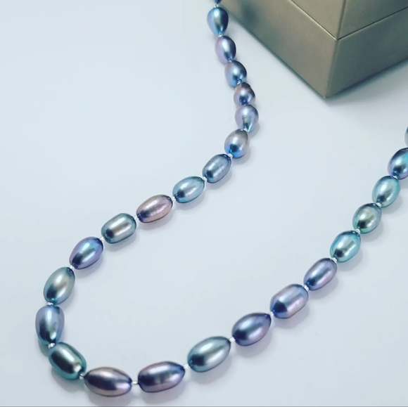 Black Pearl necklace - Picture 4 of 4